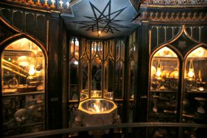 2455228_ET_WizardingWorldReview_MJB_