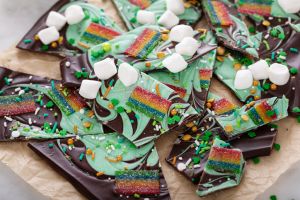 St Patricks day chocolate bark with sprinkles and rainbows