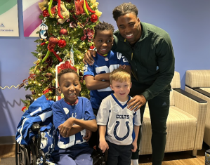 Kenny Moore with kids