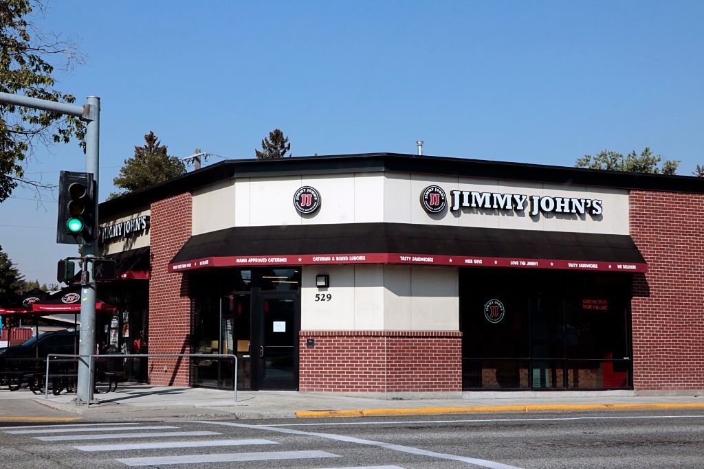 Jimmy JohnÍs sub sandwich restaurant