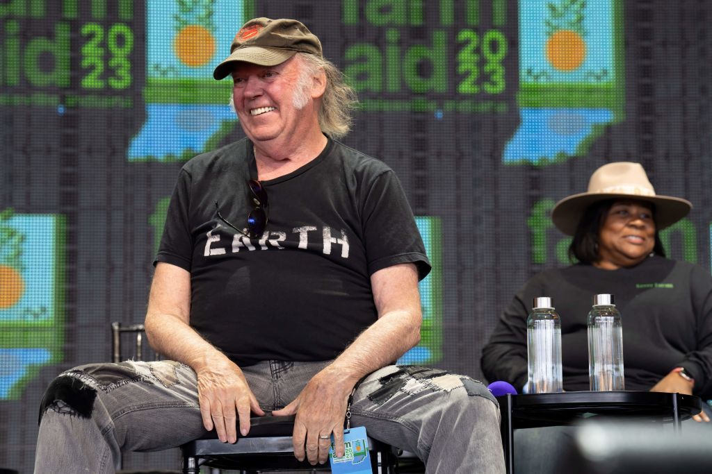 Neil Young returns to Spotify in shame