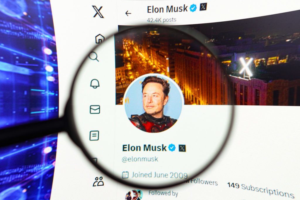 Elon Musk hints at resurrecting Vine