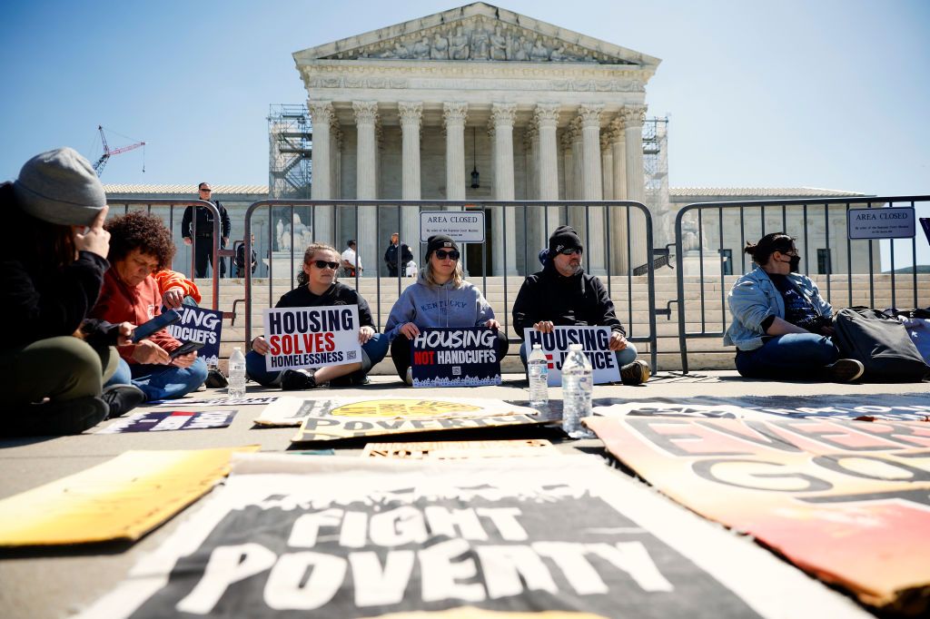 SCOTUS divided over constitutionality of criminal penalties for homelessness