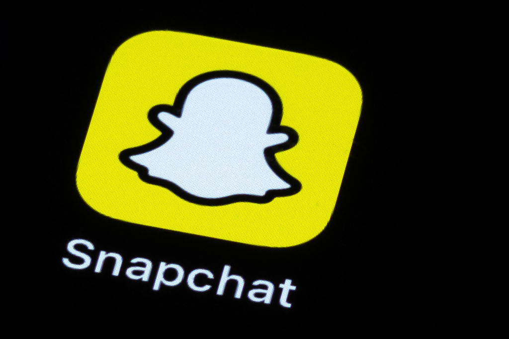 Snapchat - 827,650 online mentions in 2024