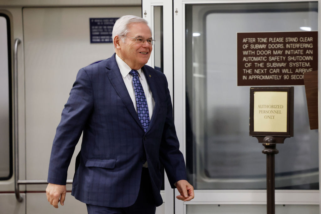 Gold bars Menendez not touched