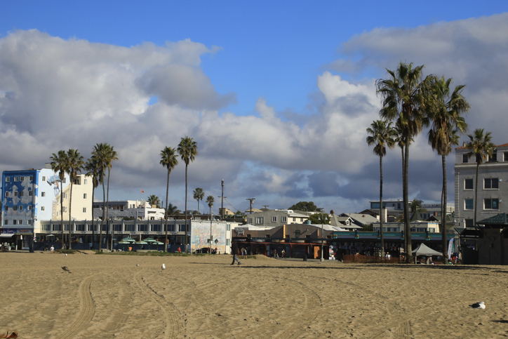 A New Law That Goes Into Effect July 1 Could ‘Upend’ California’s Restaurant Industry by new law