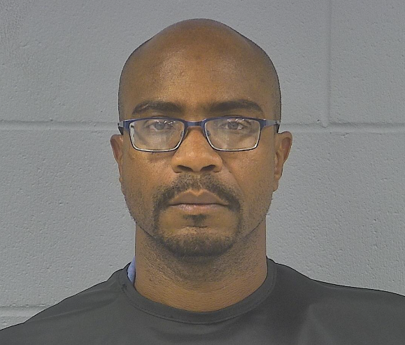 A Mugshot of Patrick Mix