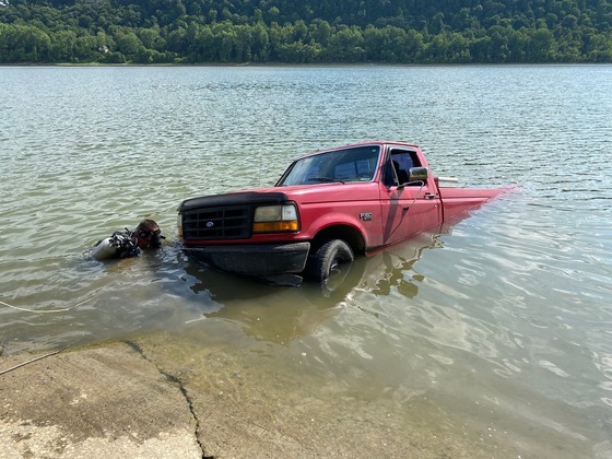 SUBMERGED VEHICLE IN HARRISON COUNTY