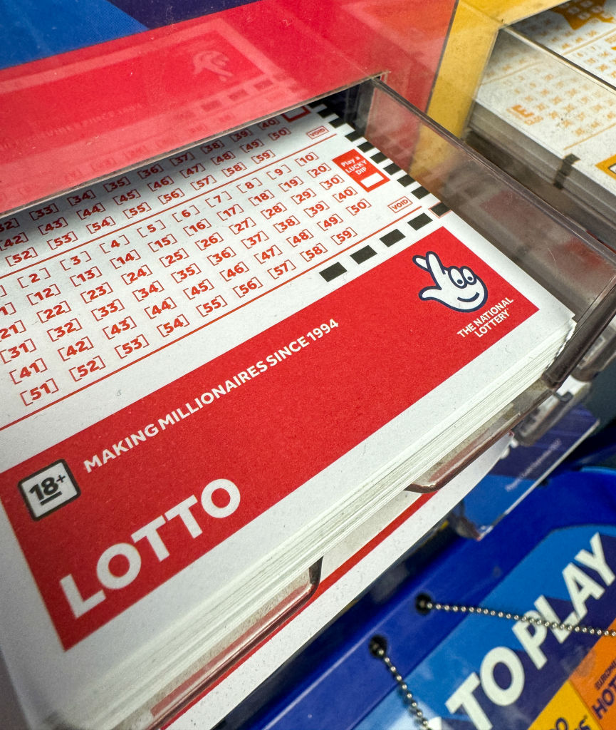 Million-dollar lottery ticket stolen and returned back to the winners' hands