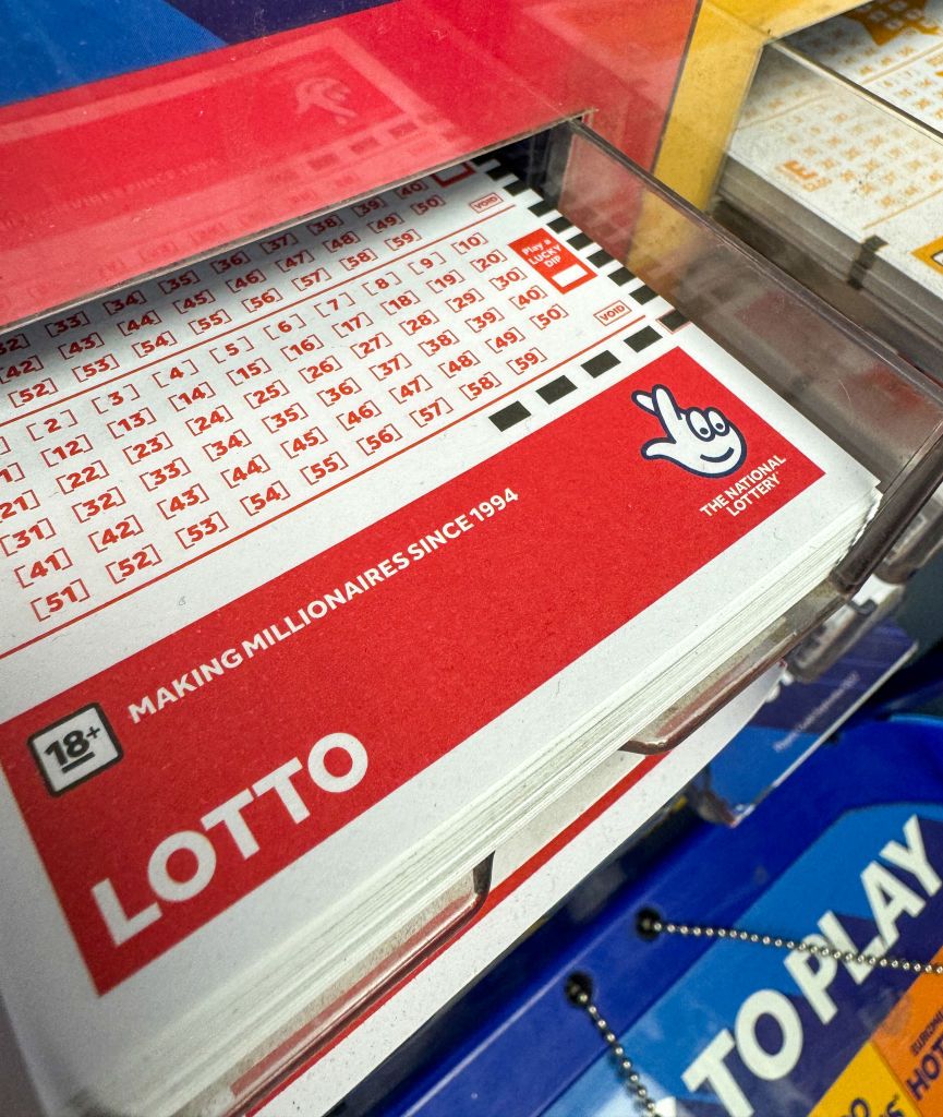 Million-dollar lottery ticket stolen and returned back to the winners' hands