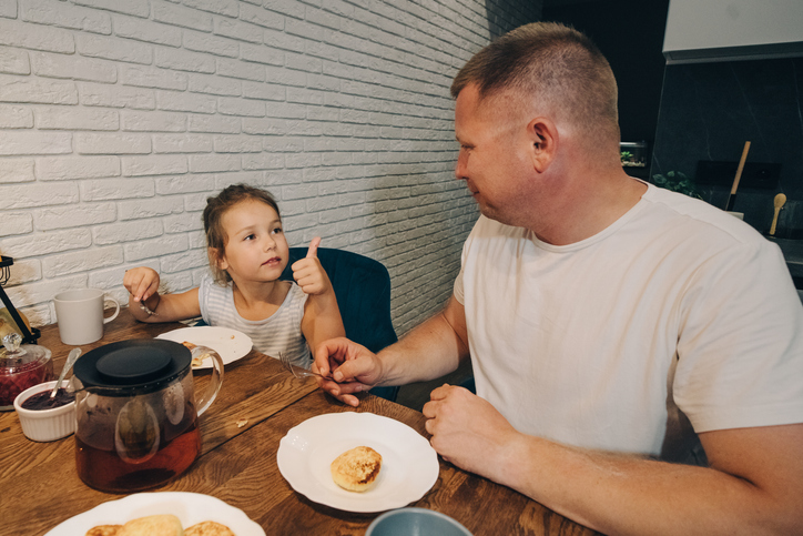 Children, breakfast and happiness