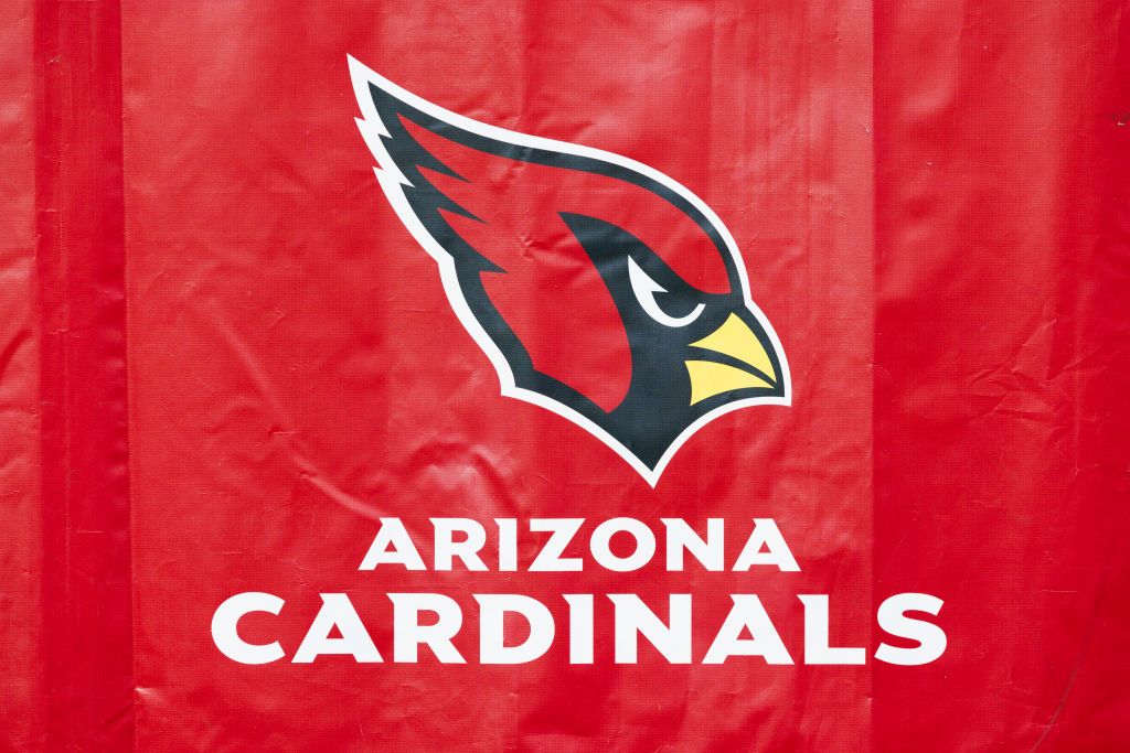 Arizona Cardinals force woman to throw out MAGA hat