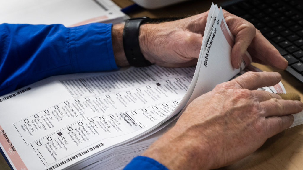 Video Shows a Lady Easily Faking a Ballot in Seattle
