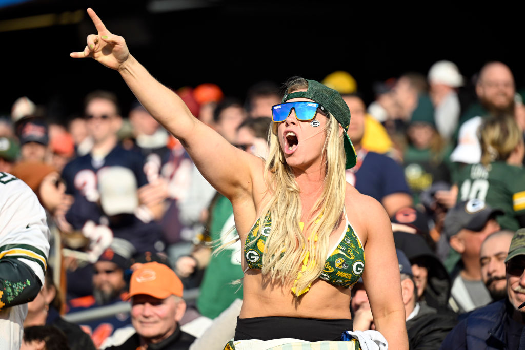 Green Bay Packers v Chicago Bears