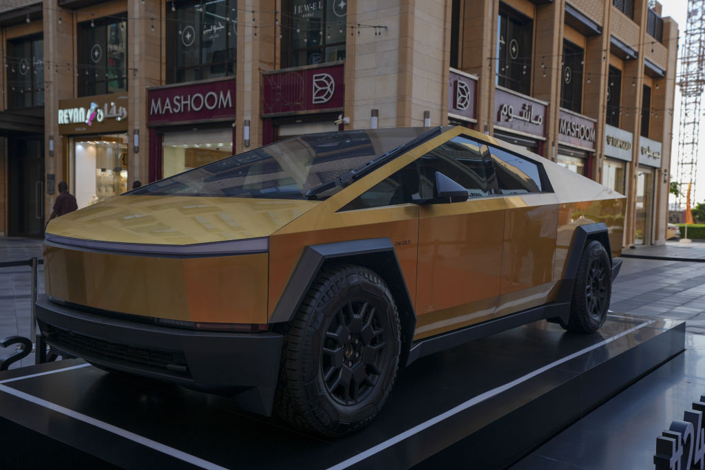 Is Trump going to remove the tax credit for EV's?