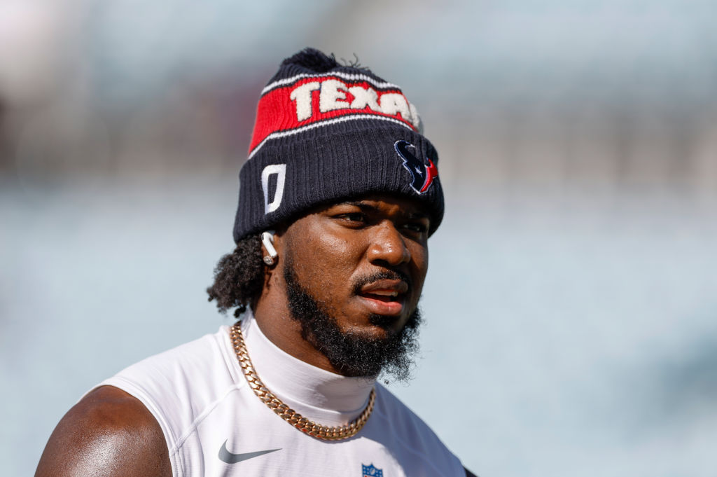 Texans' Azeez Al-Shaair takes aim at 'racist and Islamophobic fans' in apology for hit on Trevor Lawrence