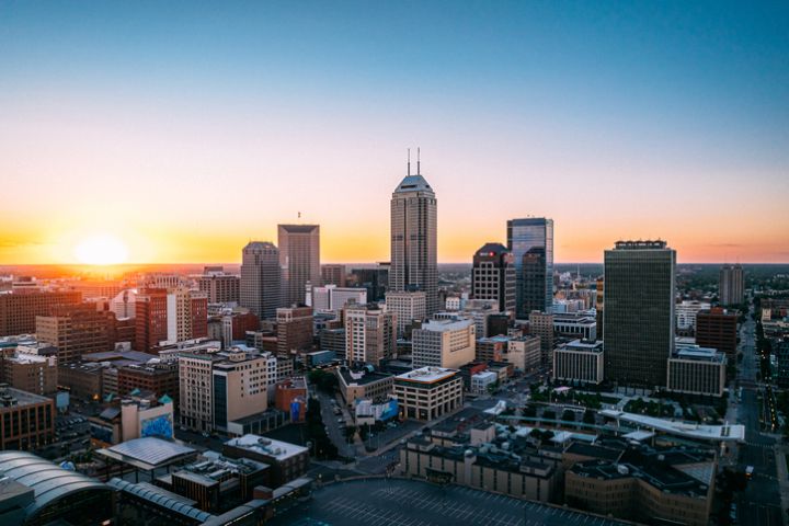 Indianapolis is considered the largest city in the US that is not constructed on a navigable body of water