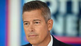 Maye Musk Visits "The Bottom Line"