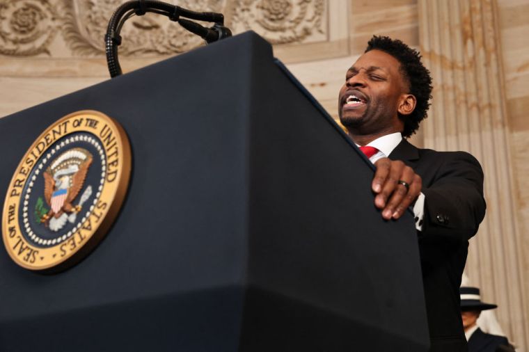 Rev. Lorenzo Sewell during inauguration ceremonies