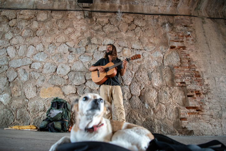 Starving artist is a thing