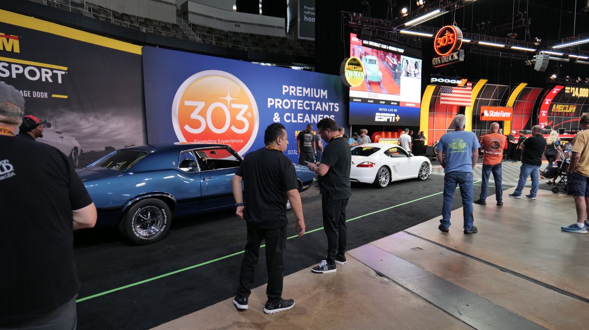 Tony Katz broadcasts live from the mecum Auction ISF