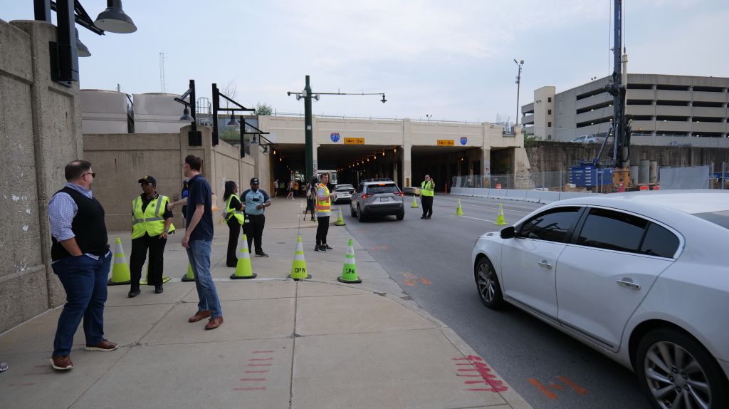 Pacers Gear Giveaway Starts Downtown Indy Traffic