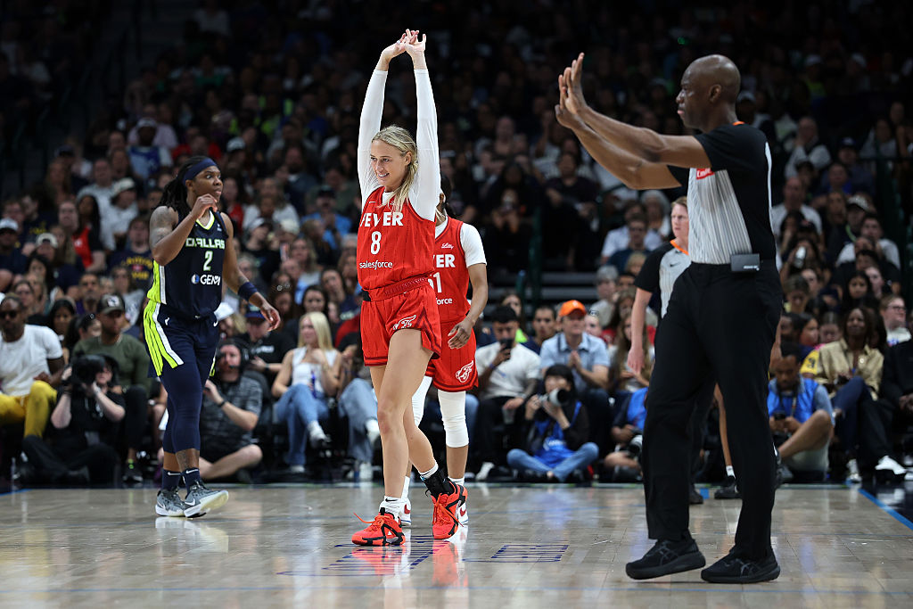 Indiana Fever v Dallas Wings