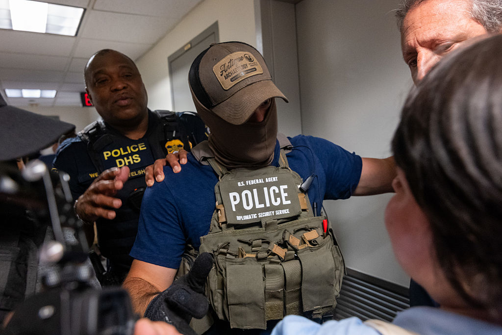 ICE Detains Immigrants Inside New York City Courthouses