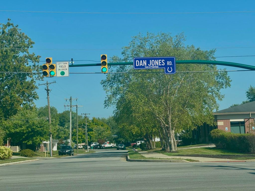 Plainfield Rallies Behind Daniel Jones with a Unique Tribute