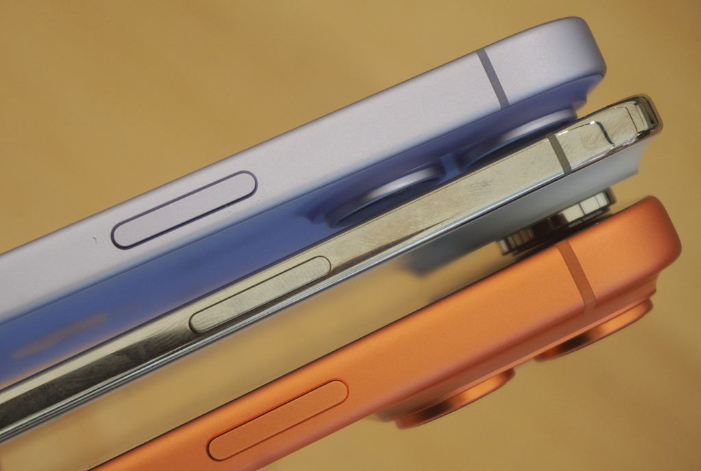 Apple Launches iPhone Air Compatible With eSIM In China