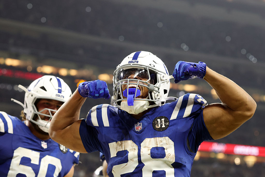 Tennessee Titans v Indianapolis Colts