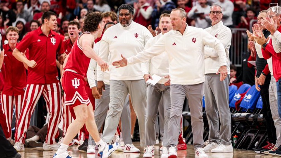 Darian DeVries and his team