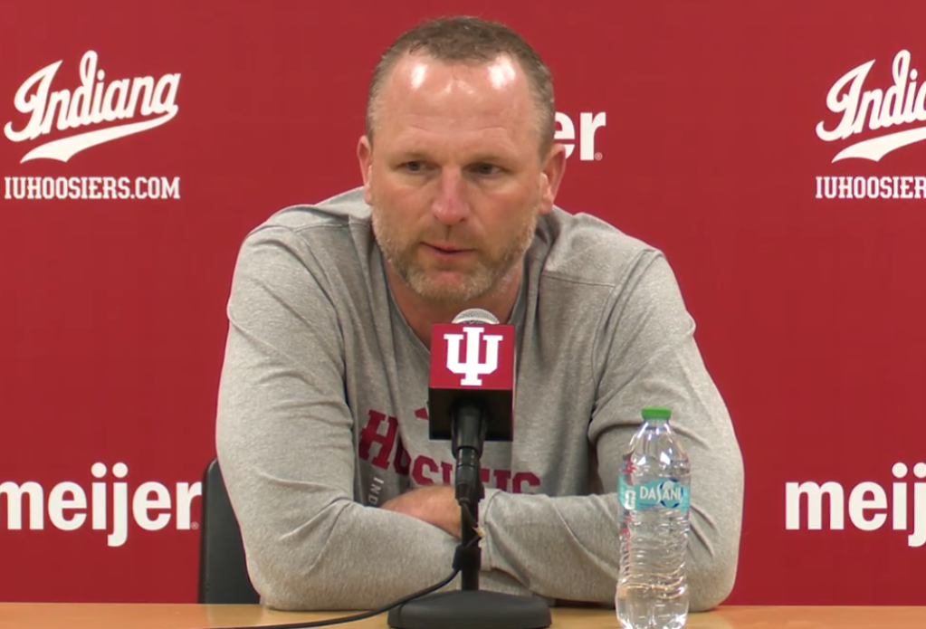 Darian DeVries Press Conference