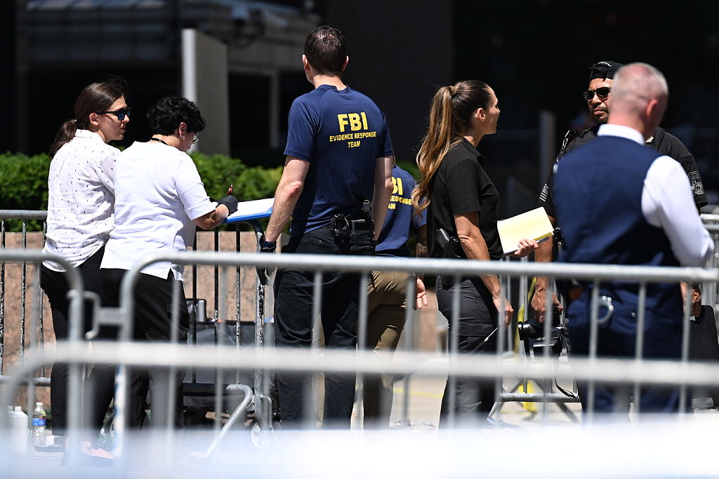 FBI responds to device detonation outside 26 Federal Plaza in New York