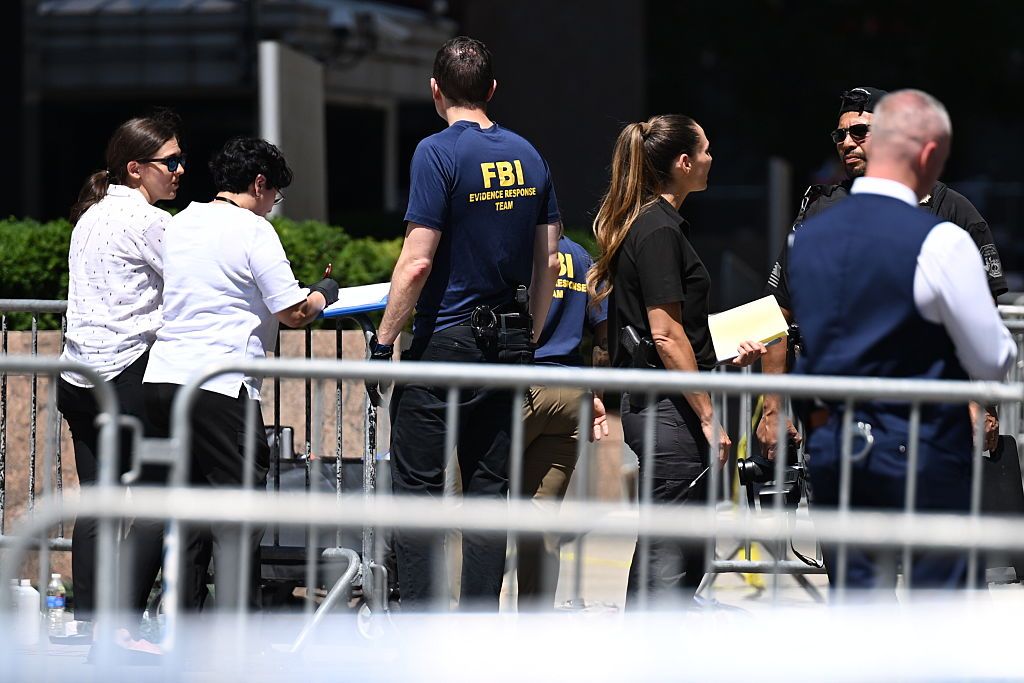 FBI responds to device detonation outside 26 Federal Plaza in New York