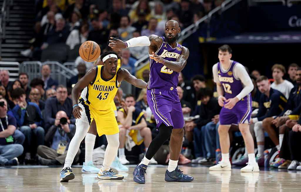 Los Angeles Lakers v Indiana Pacers