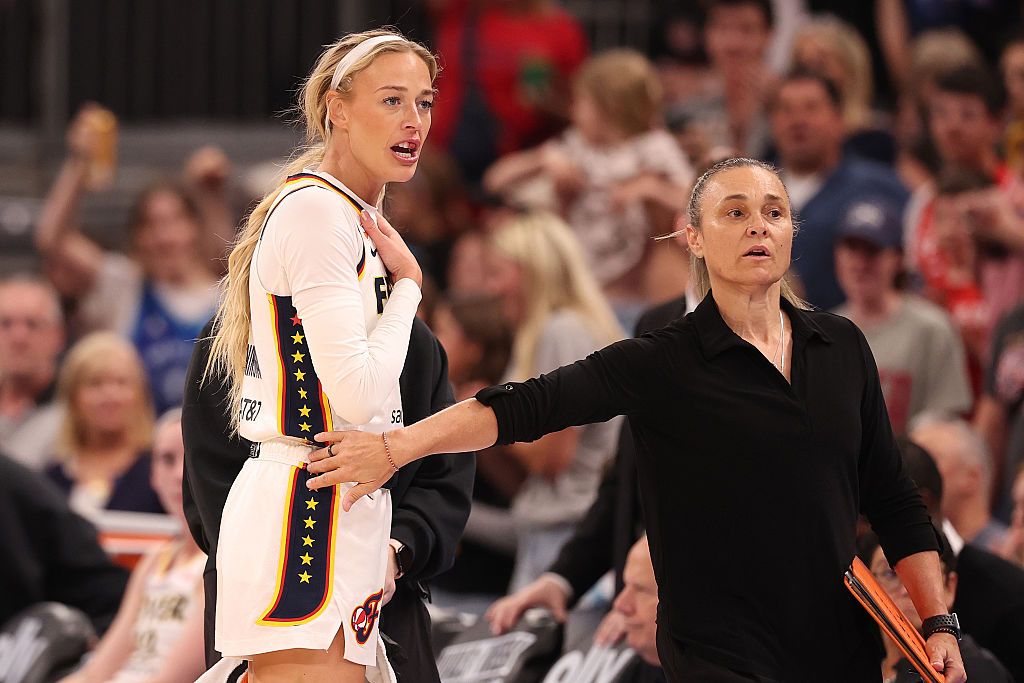 Indiana Fever v Chicago Sky